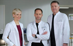 Neuer Chefarzt bei "In aller Freundschaft": Julian Weigend als Dr. Kai Hoffmann