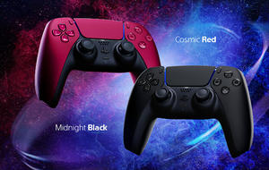 PS5 DualSense Controller in den Farbvarianten Midnight Black und Cosmic Red