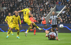 Der BVB auf dem Weg ins Achtelfinale - hier siehst du das Newcastle-Spiel nur bei Prime