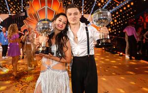 Malika Dzumaev und Zsolt Sandor Cseke in der RTL-Tanzshow Let s Dance - Die große Profi-Challenge