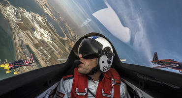 Matthias Dolderer beim "Red Bull Air Race" in Abu Dhabi. Foto: Predrag Vuckovic / Red Bull 