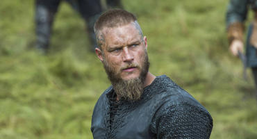 „Vikings“-Star Travis Fimmel verpflichtet sich für neue Serie