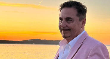 "Zwischen Tüll und Tränen"-Star Uwe Herrmann genießt den Sonnenuntergang auf Mallorca