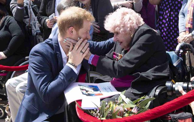 Trauer bei Prinz Harrys, Meghan und Royal-Fans: Daphne Dunne ist tot