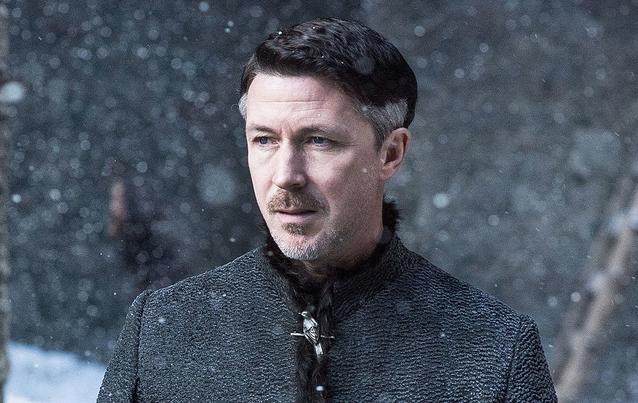 Aidan Gillen als Petyr Baelish alias Kleinfinger/Littlefinger in &quot;Game of Thrones&quot;