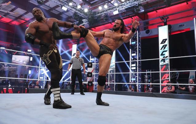 Bobby Lashley vs. Drew McIntyre