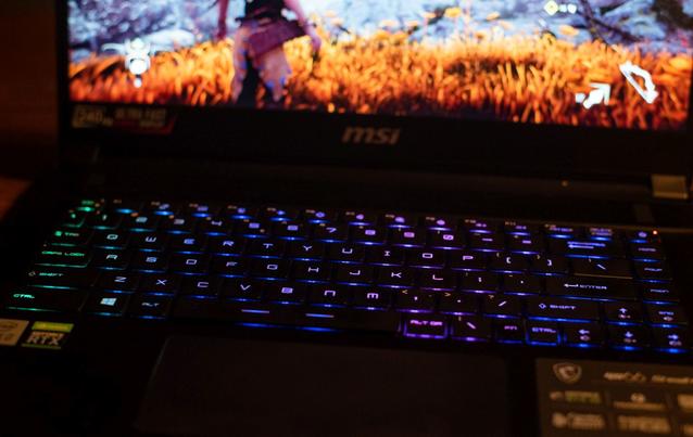 MSI GS66 Stealth SteelSeries Tastatur