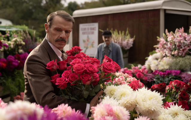 Lambert Wilson in &quot;Mrs. Harris und das Kleid von Dior&quot;