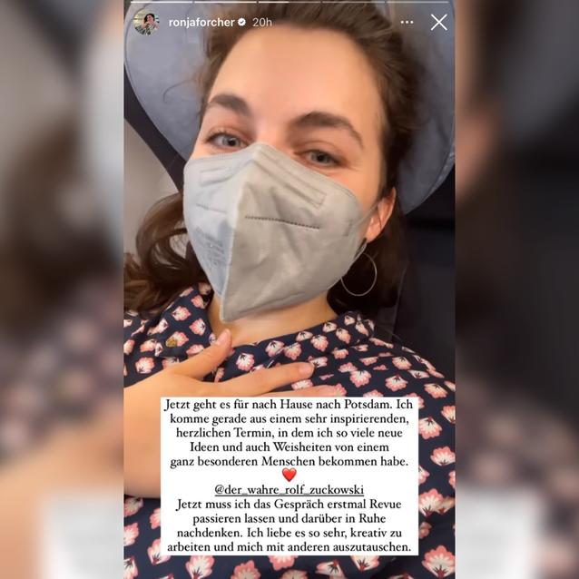 Instagram Ronja Forcher sitzt im Zug