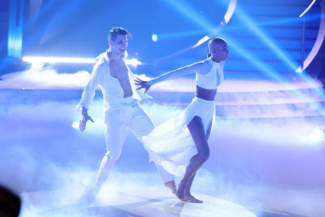 Sharon Battiste und Alexandru Ionel bei Let&#039;s Dance