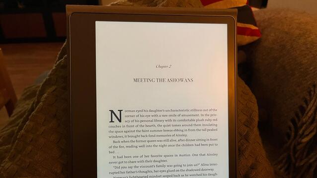 Amazon Kindle Scribe im Test. Lesen im Dunkeln