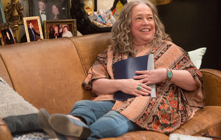 Oscar-Preisträgerin Kathy Bates in Disjointed