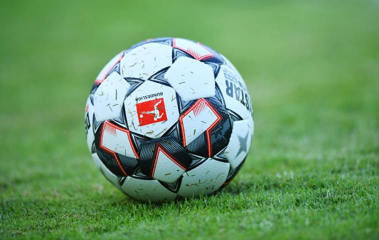 Fußball Heute: Live - Alle Spiele im Stream oder TV am 23 ...