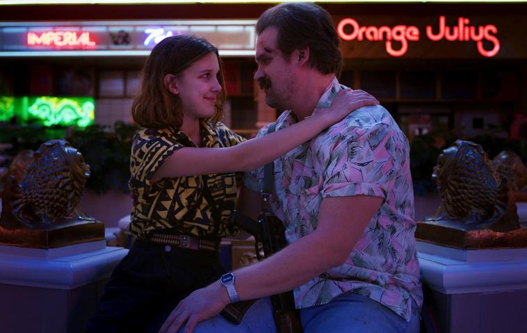 Stranger Things: SO haben wir Eleven und Hopper noch nie gesehen!