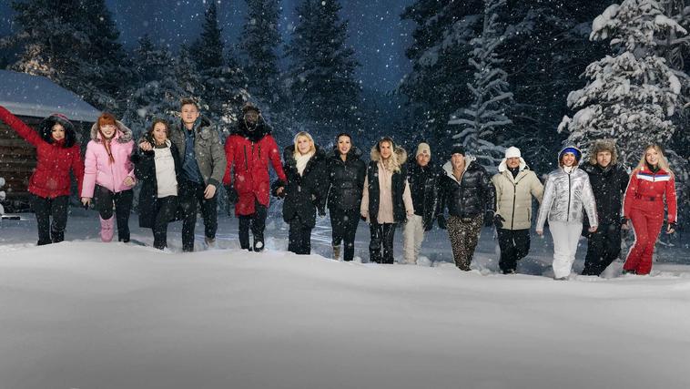 CoupleChallenge Cast Gruppenbild im Schnee