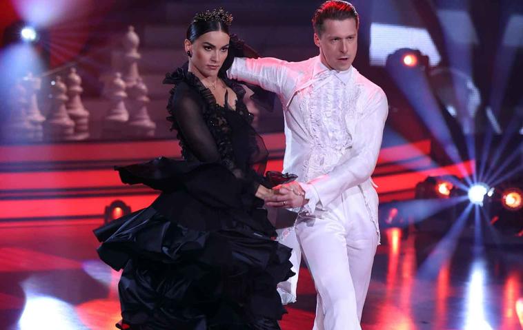 Lets Dance Profi-Challenge Renata und Valentin Lusin tanzen als Paar