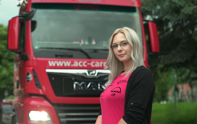 "Trucker Babe" Christin Rehn schwer erkrankt