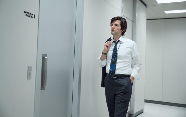 Adam Scott: „Severance“-Star bald in diesem Marvel-Film!