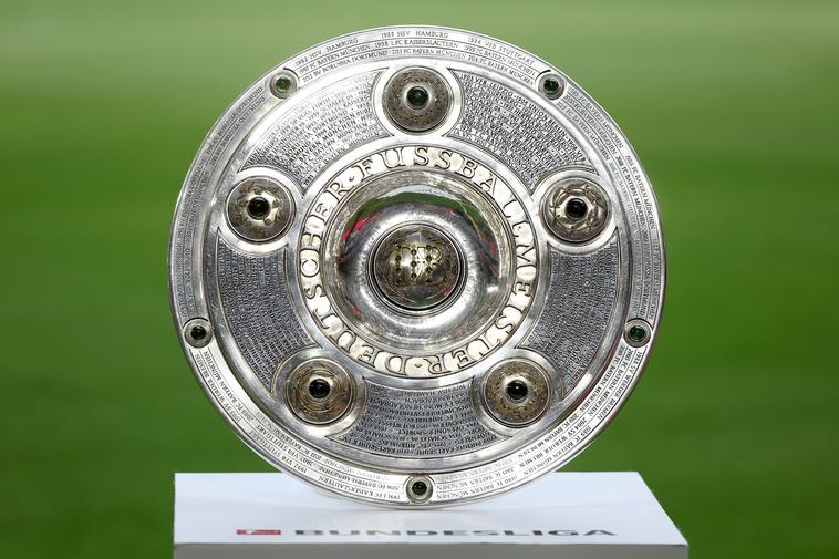 Die Fußball-Bundesliga startet: So siehts du Frankfurt gegen Bayern heute gratis!