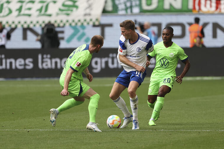 Abstiegsangst gegen Europa-Wunsch: So siehst du Schalke gegen Wolfsburg im Stream