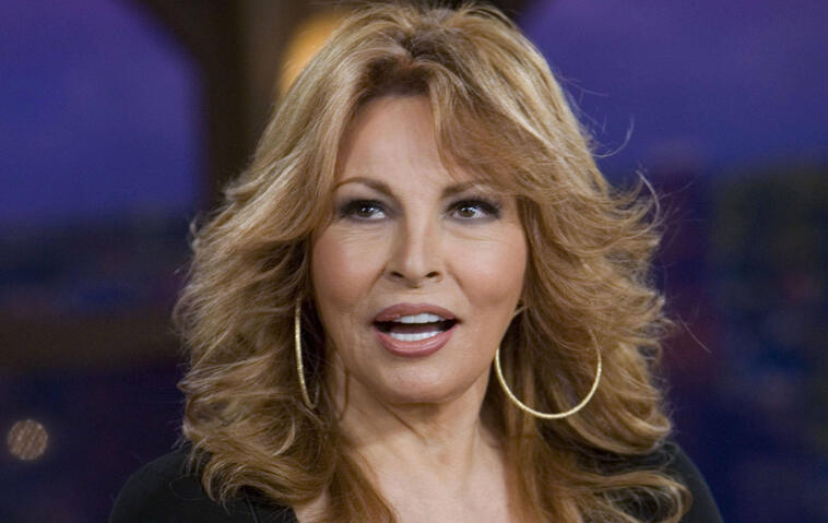 „Natürlich blond“ Star Raquel Welch im Alter von 82 gestorben