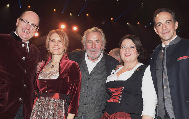 Die "Dahoam is Dahoam"-Stars Silke Popp, Bernhard Ulrich, Harry Blank, Christine Reimer und Hermann Giefer,  