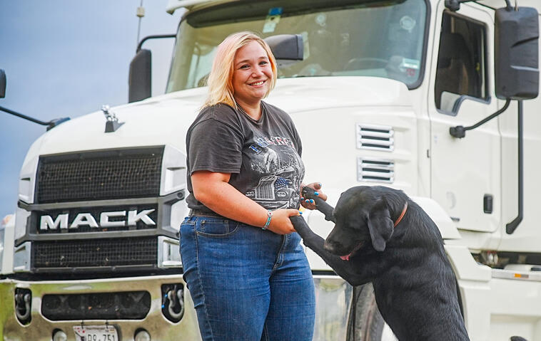 Ines ist das neuste Mitglied der "Trucker Babes"!