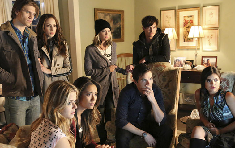 Welches "Pretty Little Liars"-Paar feiert in Staffel 7 Hochzeit?