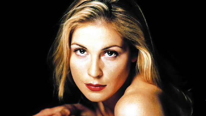 Kelly Rutherford 